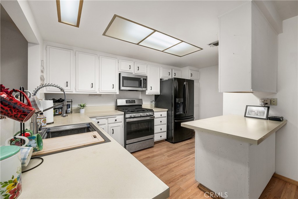 Property photo 32