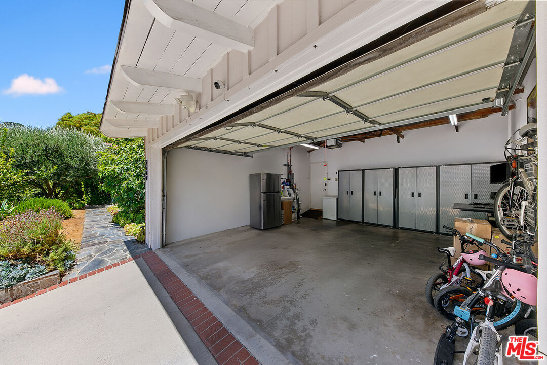 Property photo 43
