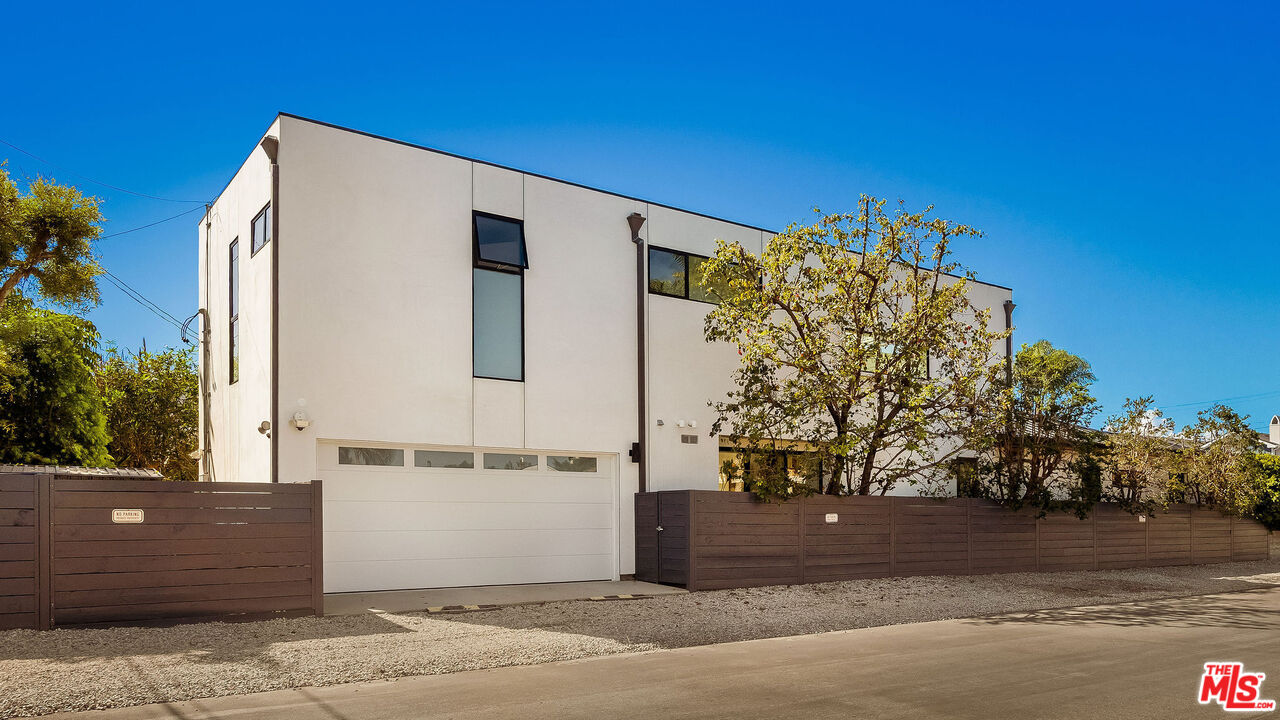 Property photo 50