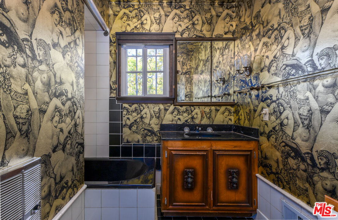 Property photo 33
