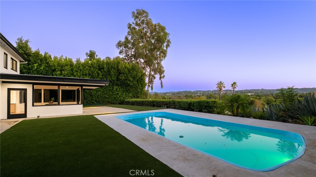 Property photo 38