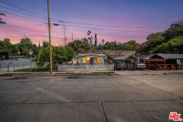 Property photo 42