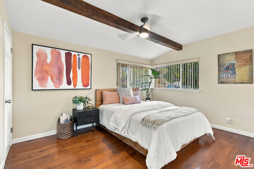 Property photo 32