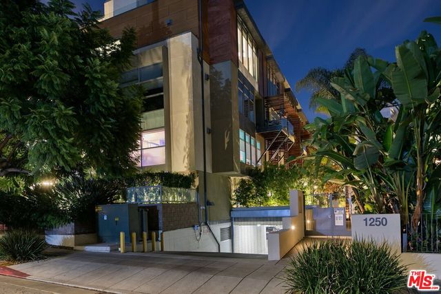 Property photo 33