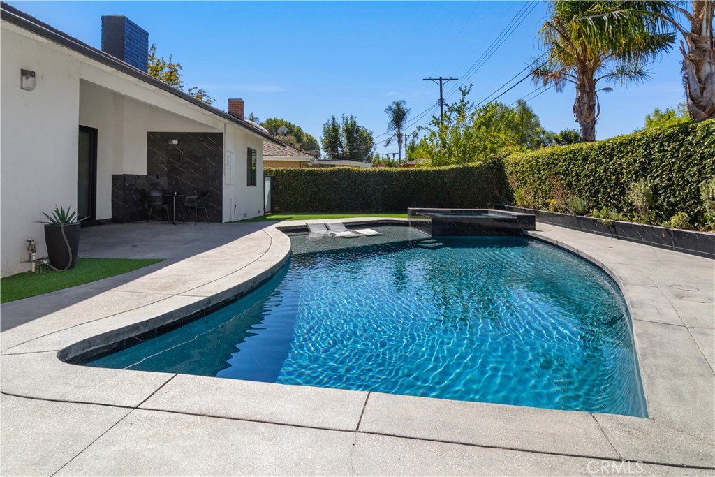 Property photo 46
