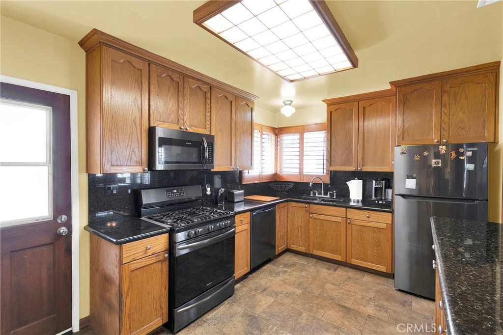 Property photo 28