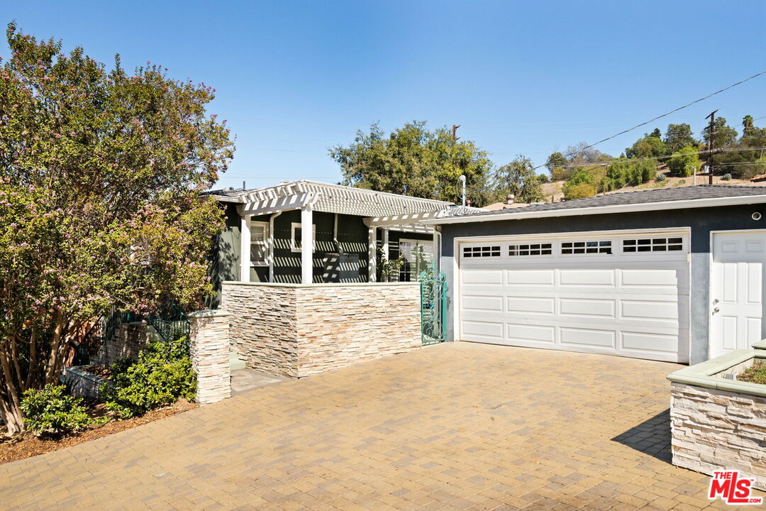 Property photo 40