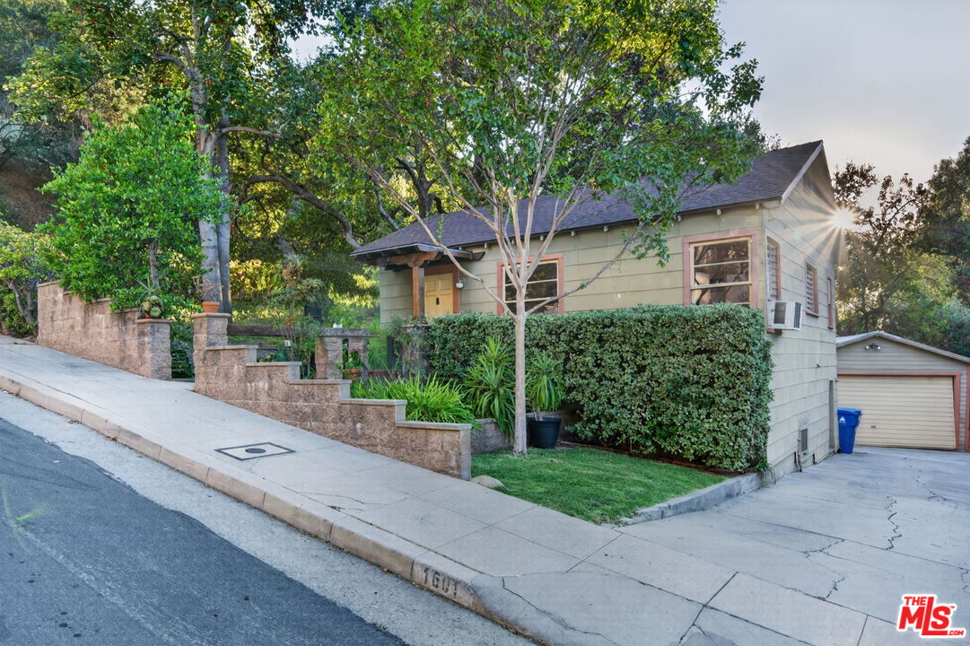 Property photo 8
