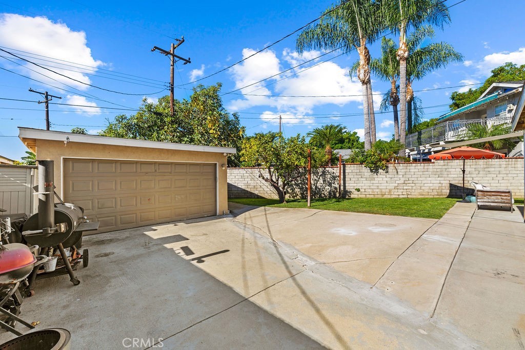 Property photo 32