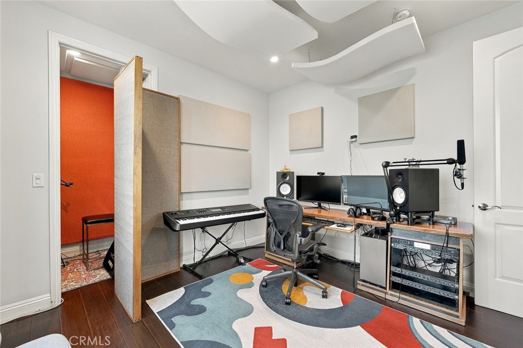 Property photo 38