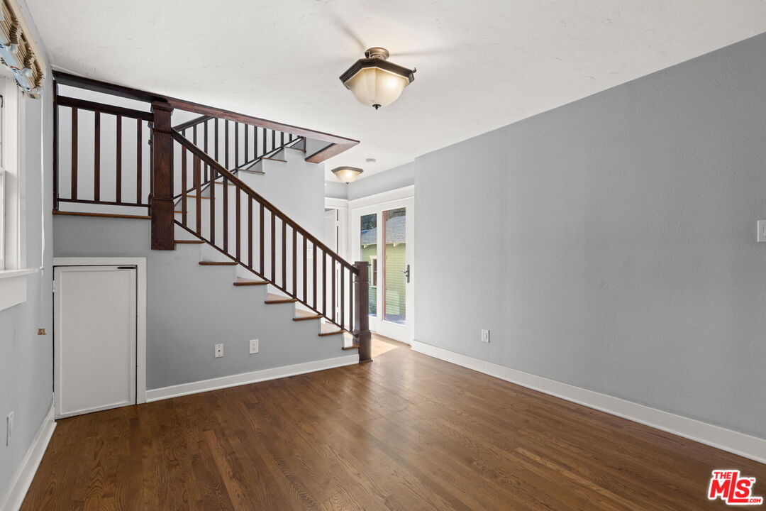 Property photo 33