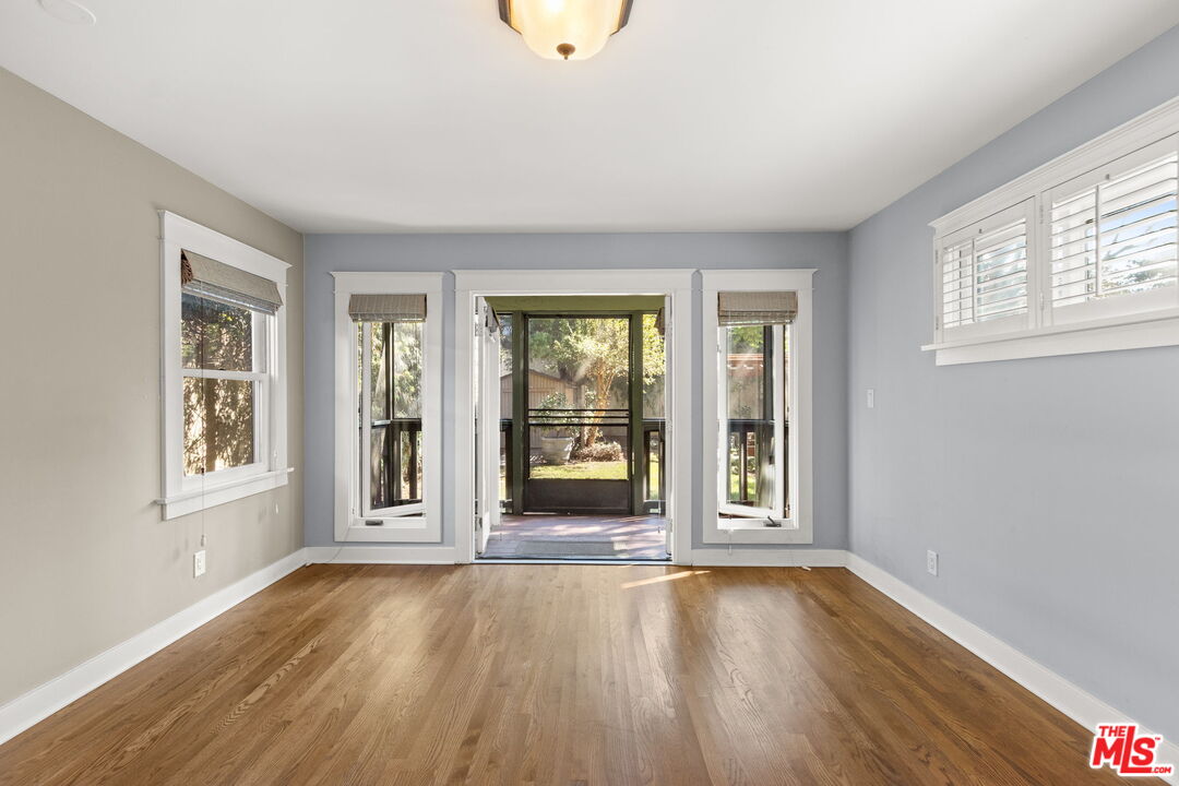 Property photo 37
