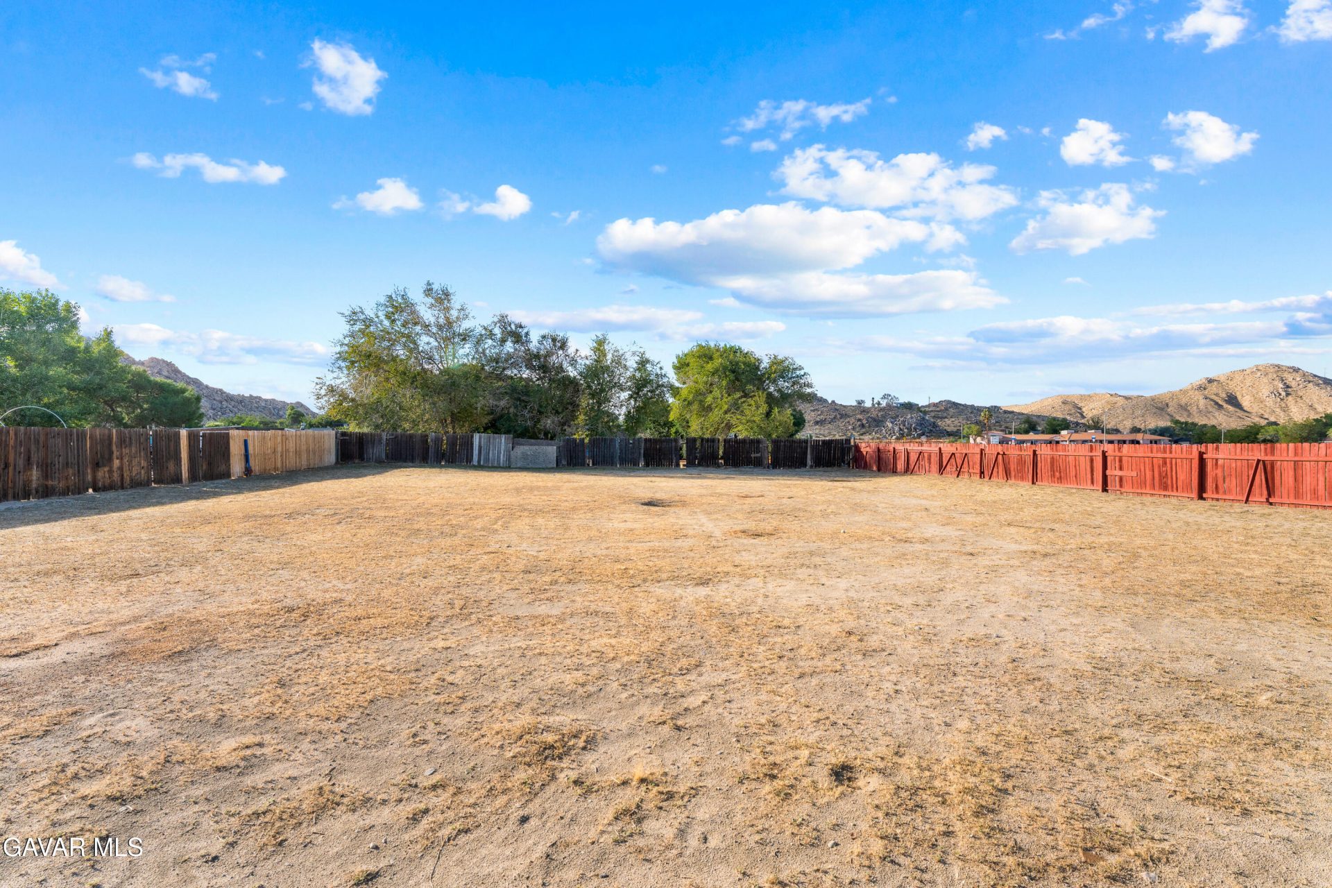 Property photo 32