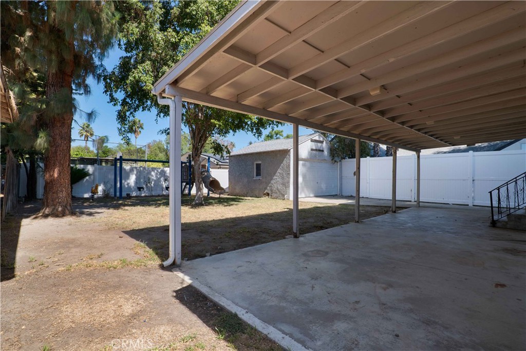 Property photo 42