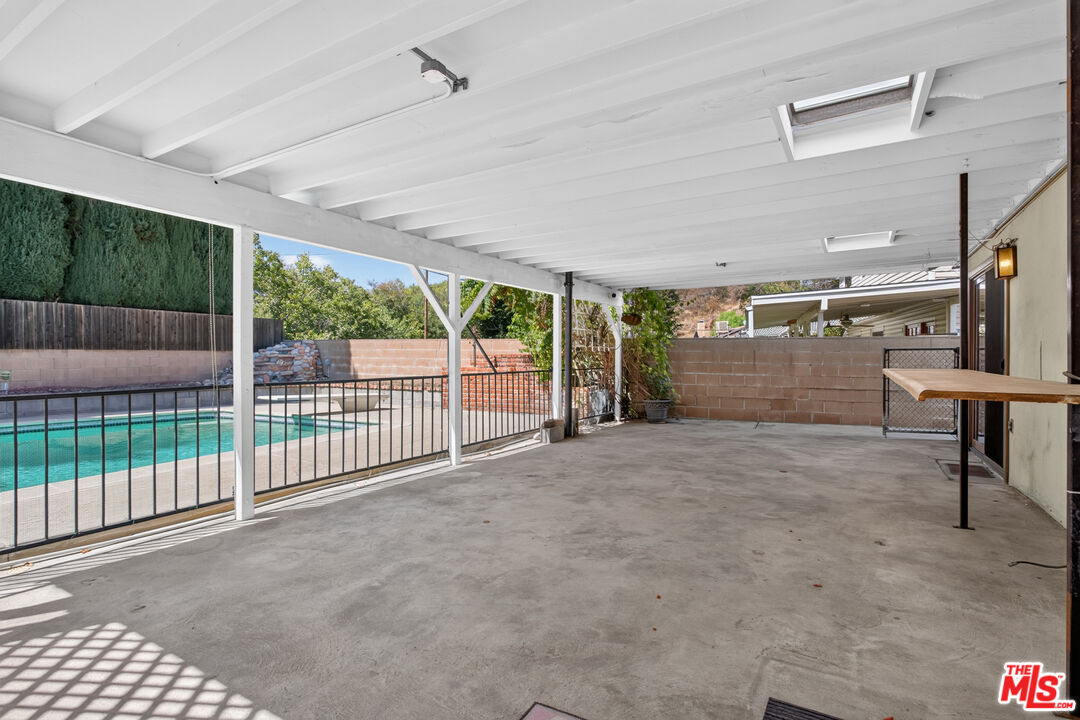 Property photo 25