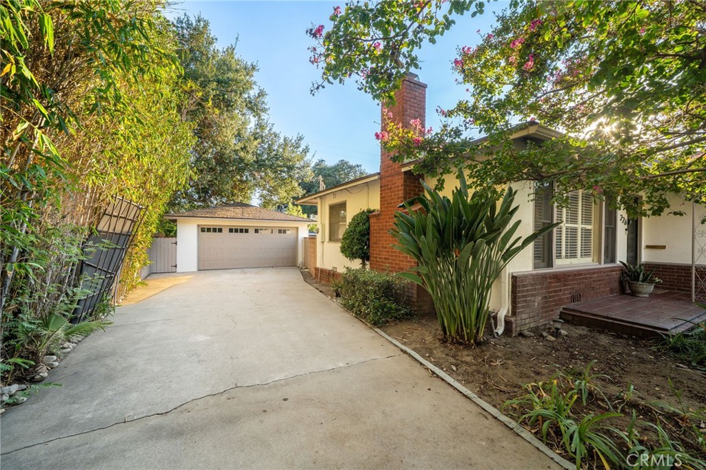 Property photo 33