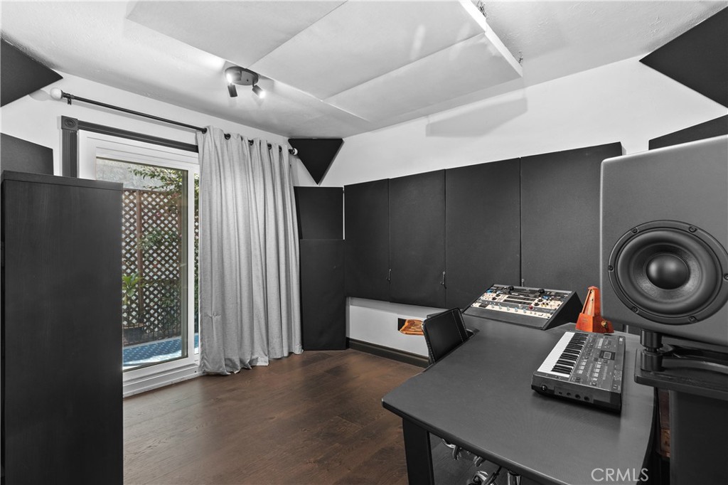 Property photo 36
