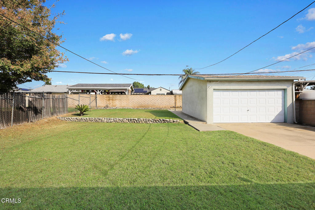 Property photo 32