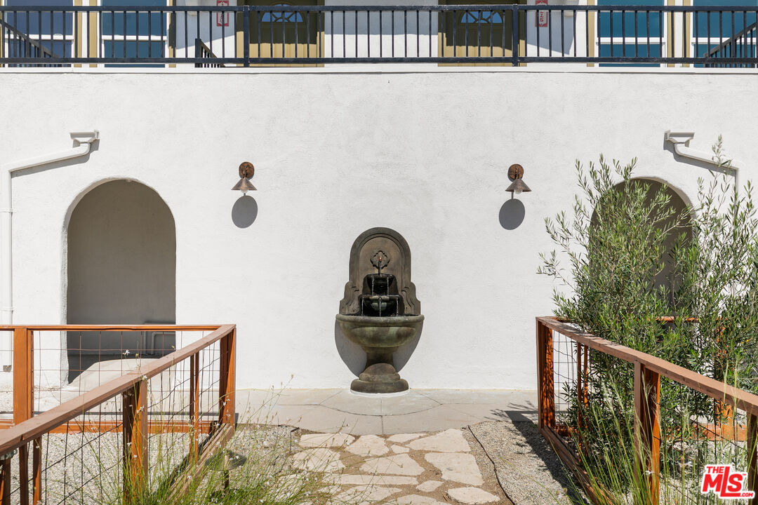 Property photo 32