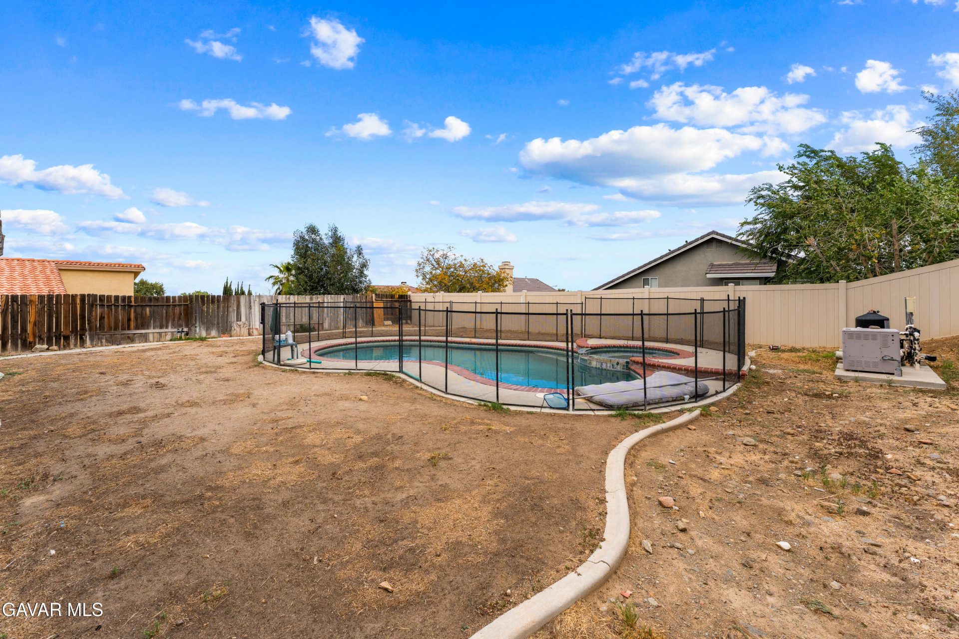 Property photo 40