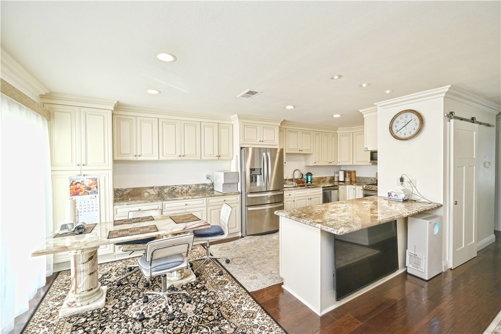 Property photo 21