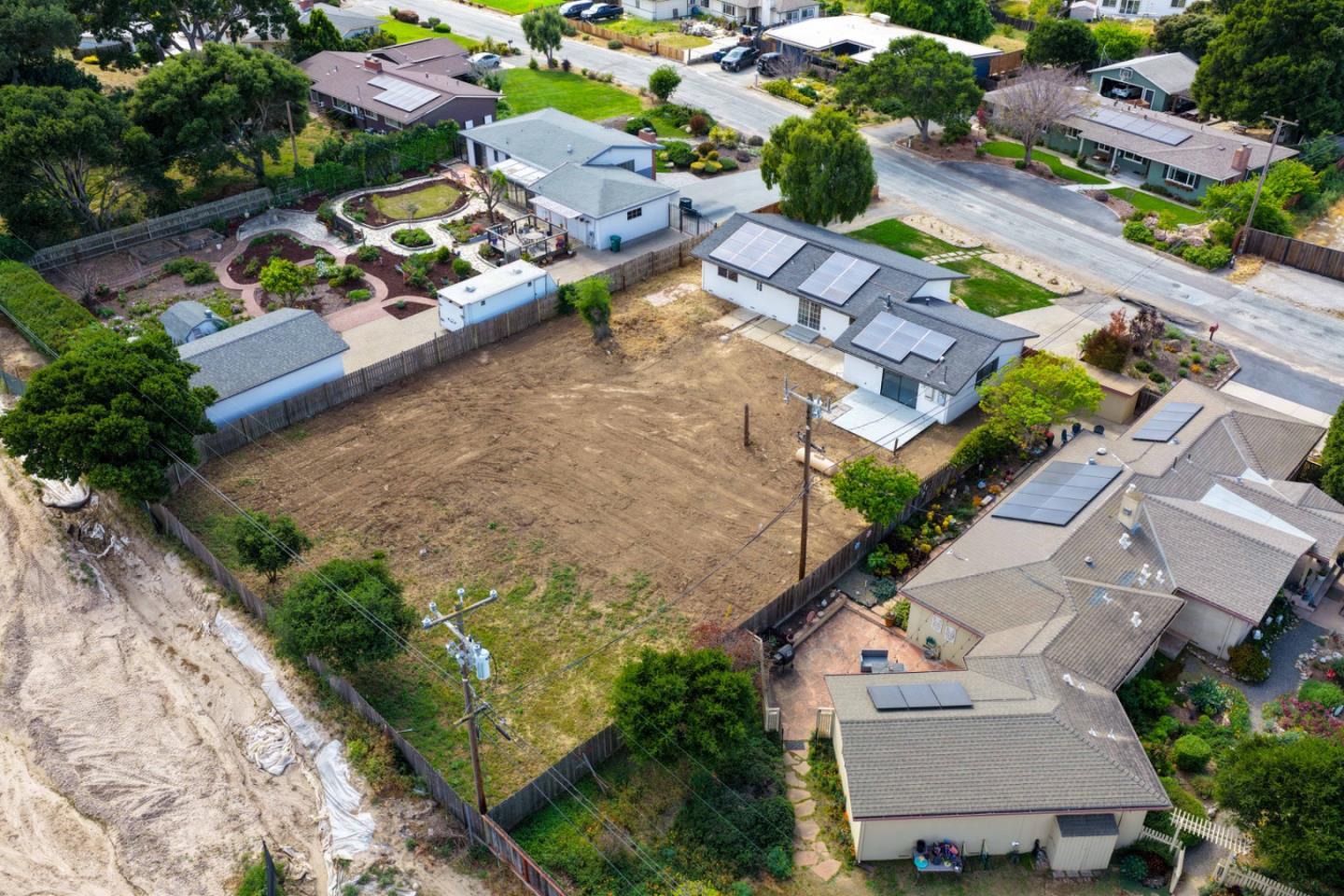 Property photo 33
