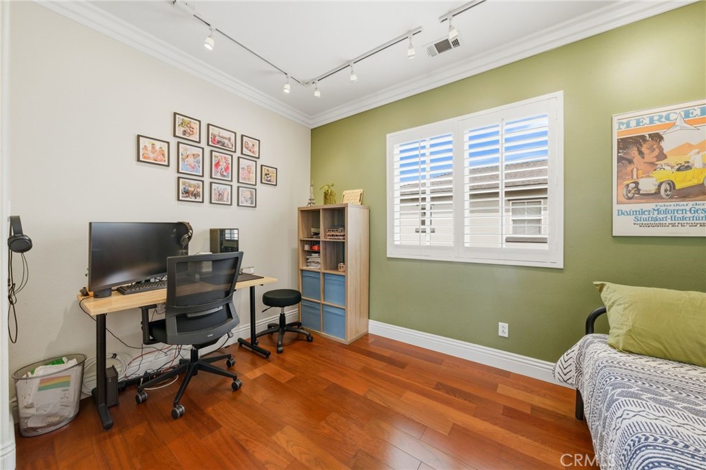 Property photo 44