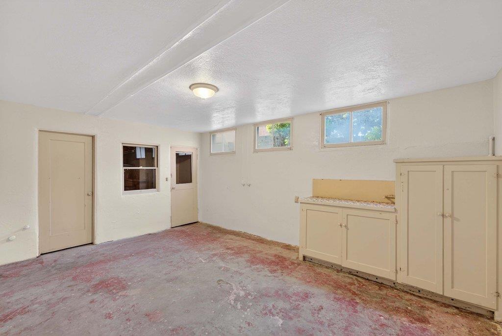 Property photo 50