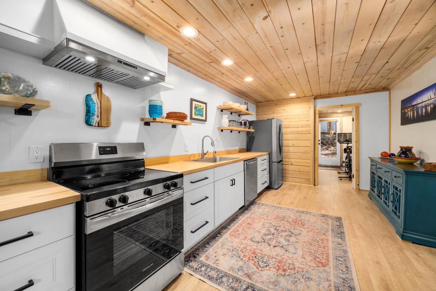 Property photo 44