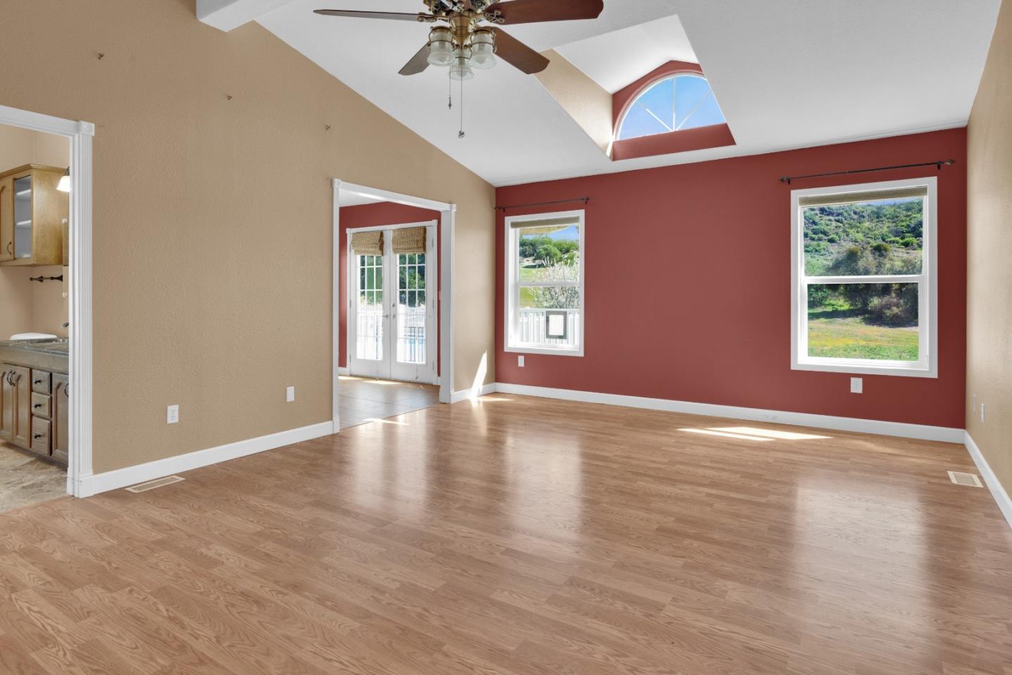 Property photo 37