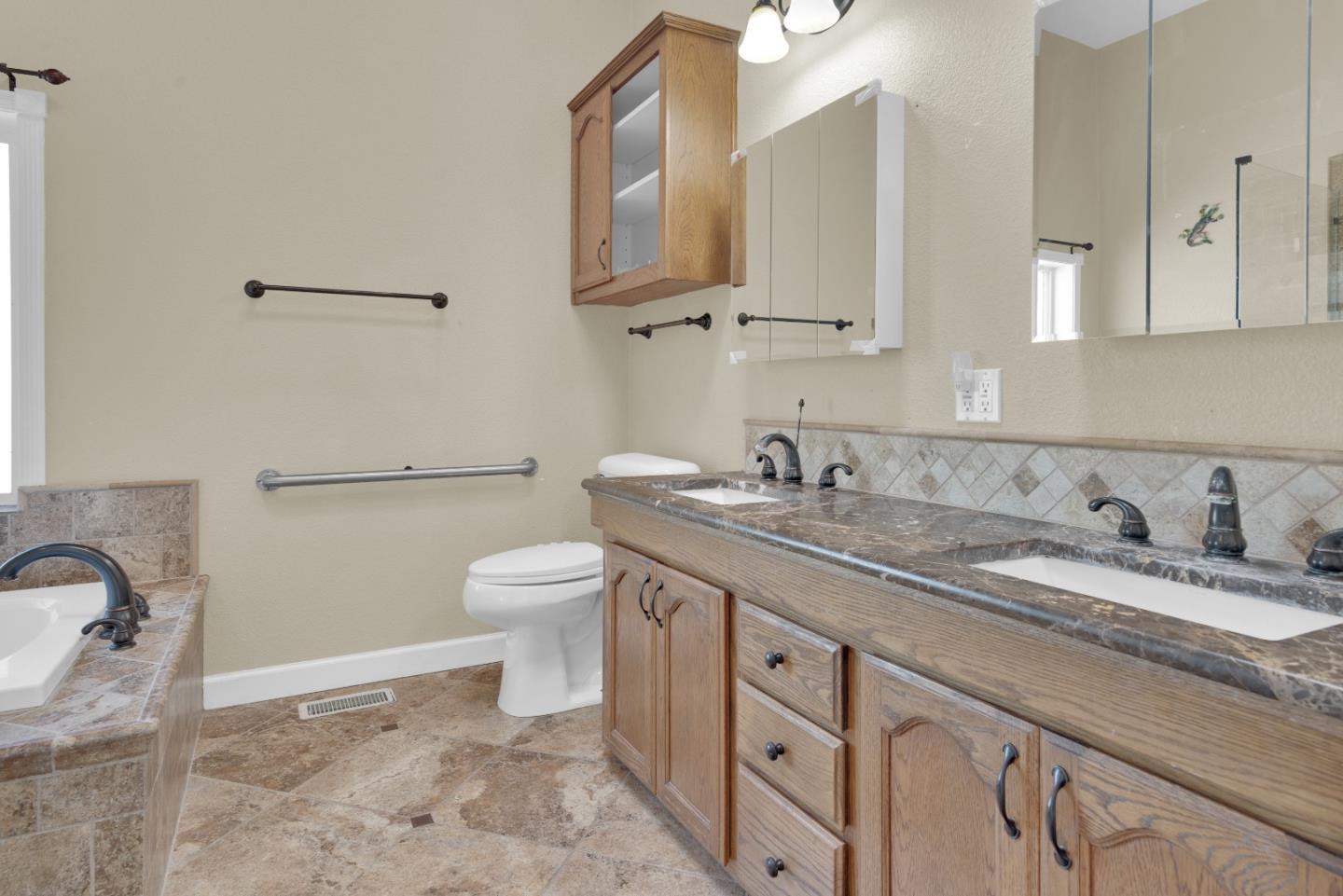 Property photo 41