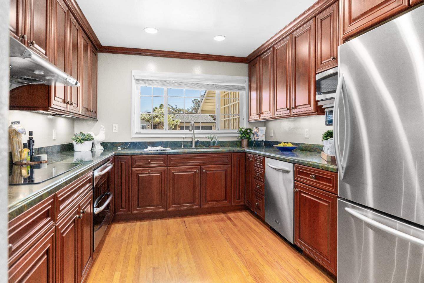 Property photo 28