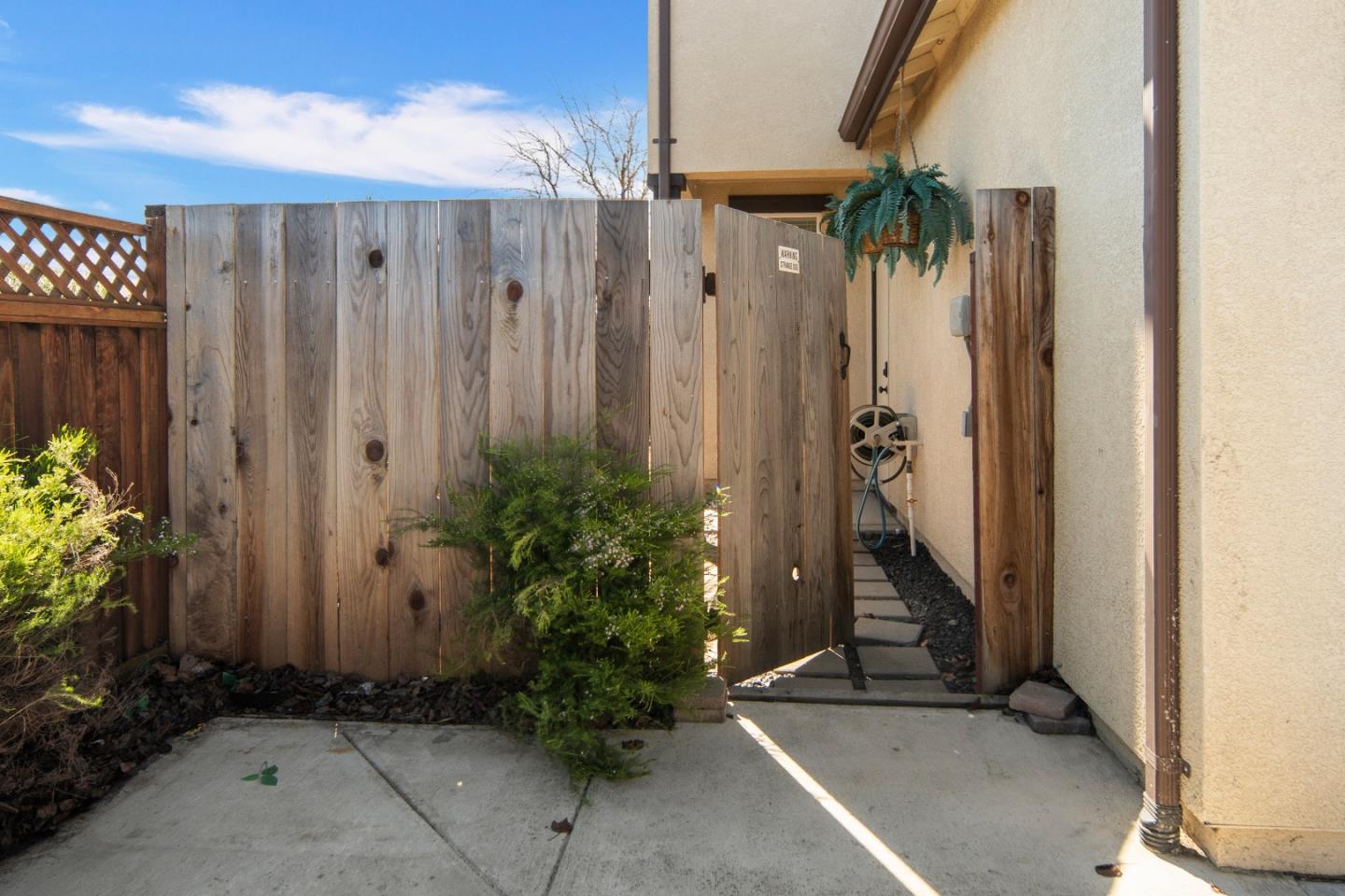 Property photo 37