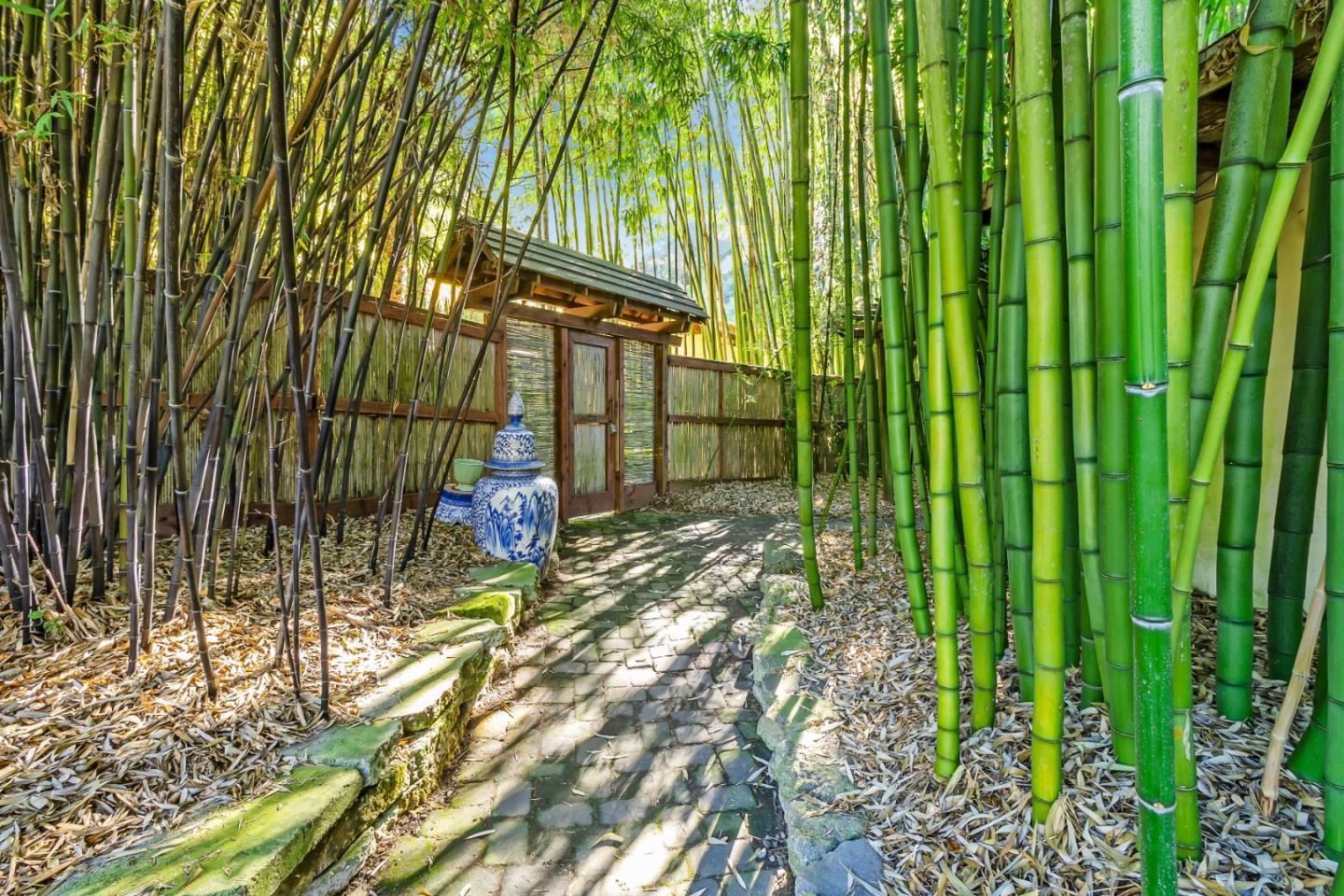 Property photo 32