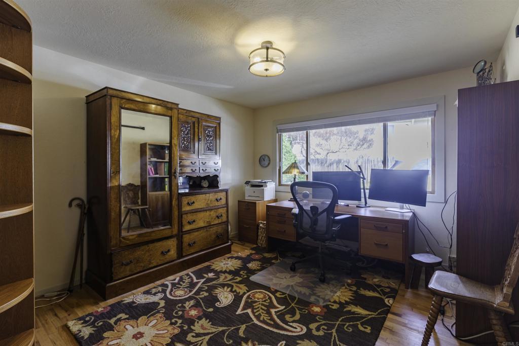 Property photo 28