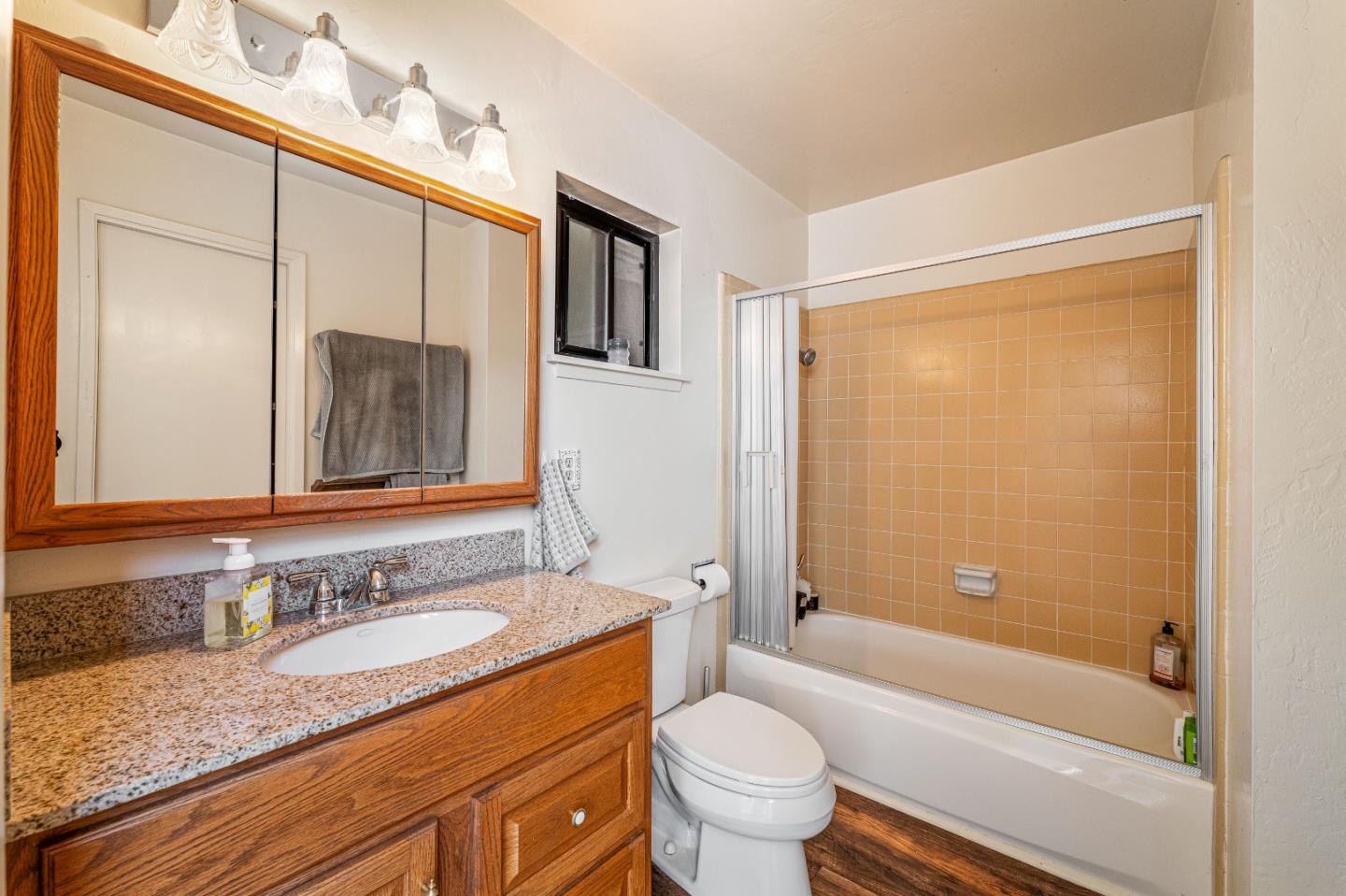 Property photo 22