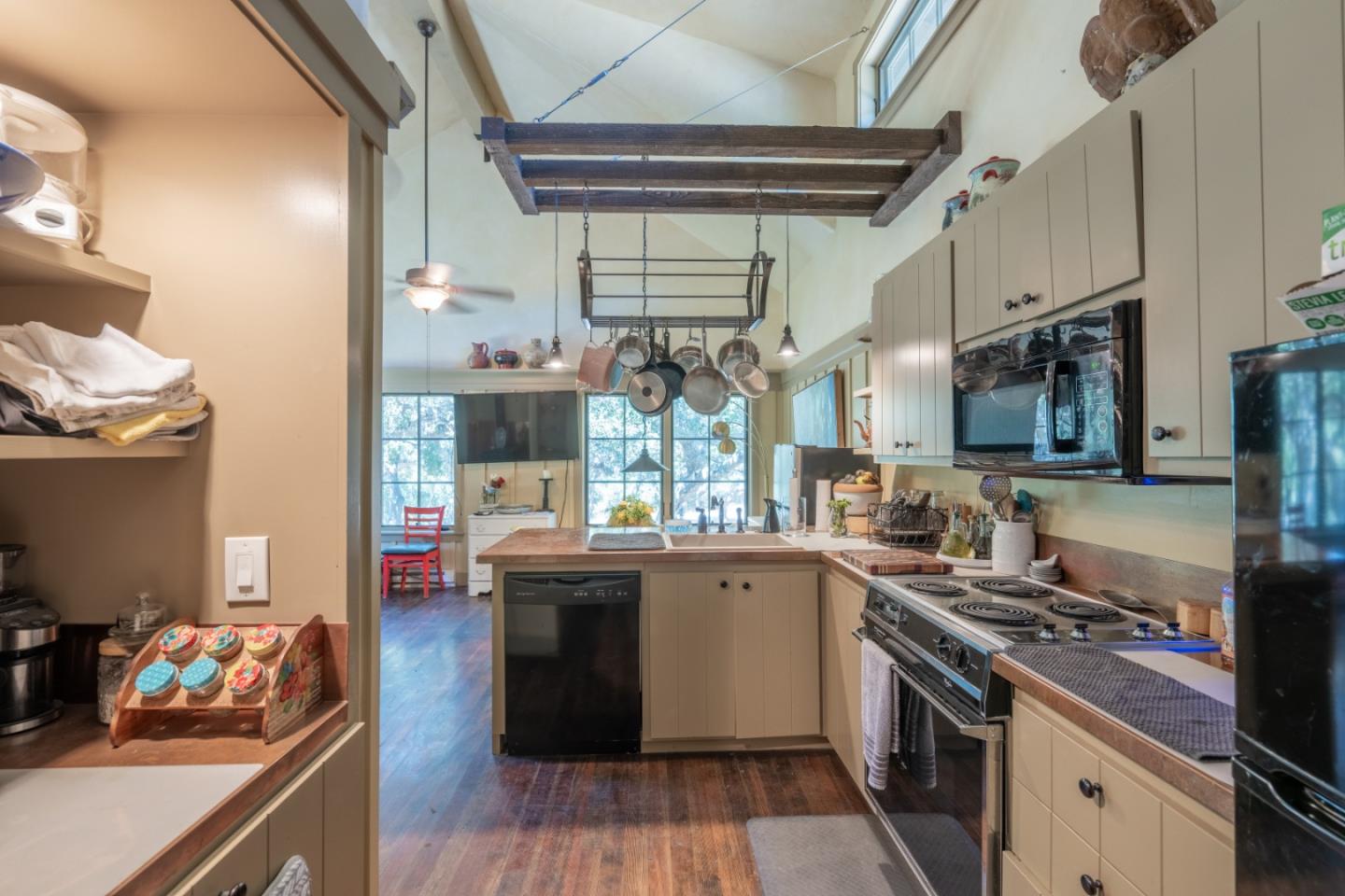 Property photo 30