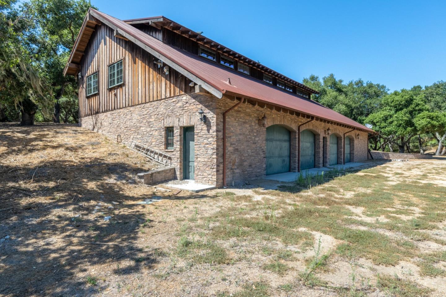 Property photo 37