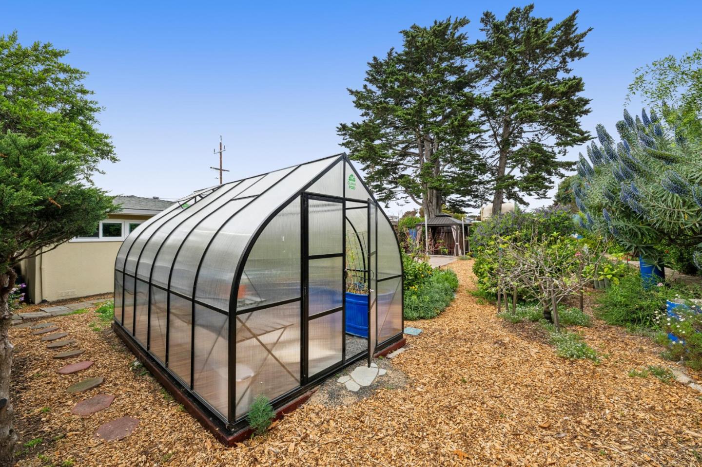 Property photo 46