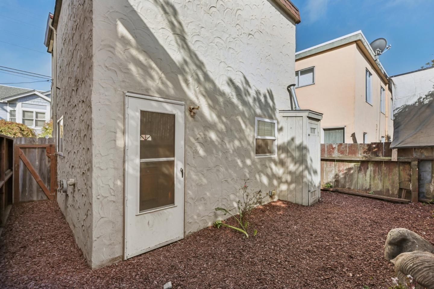 Property photo 35