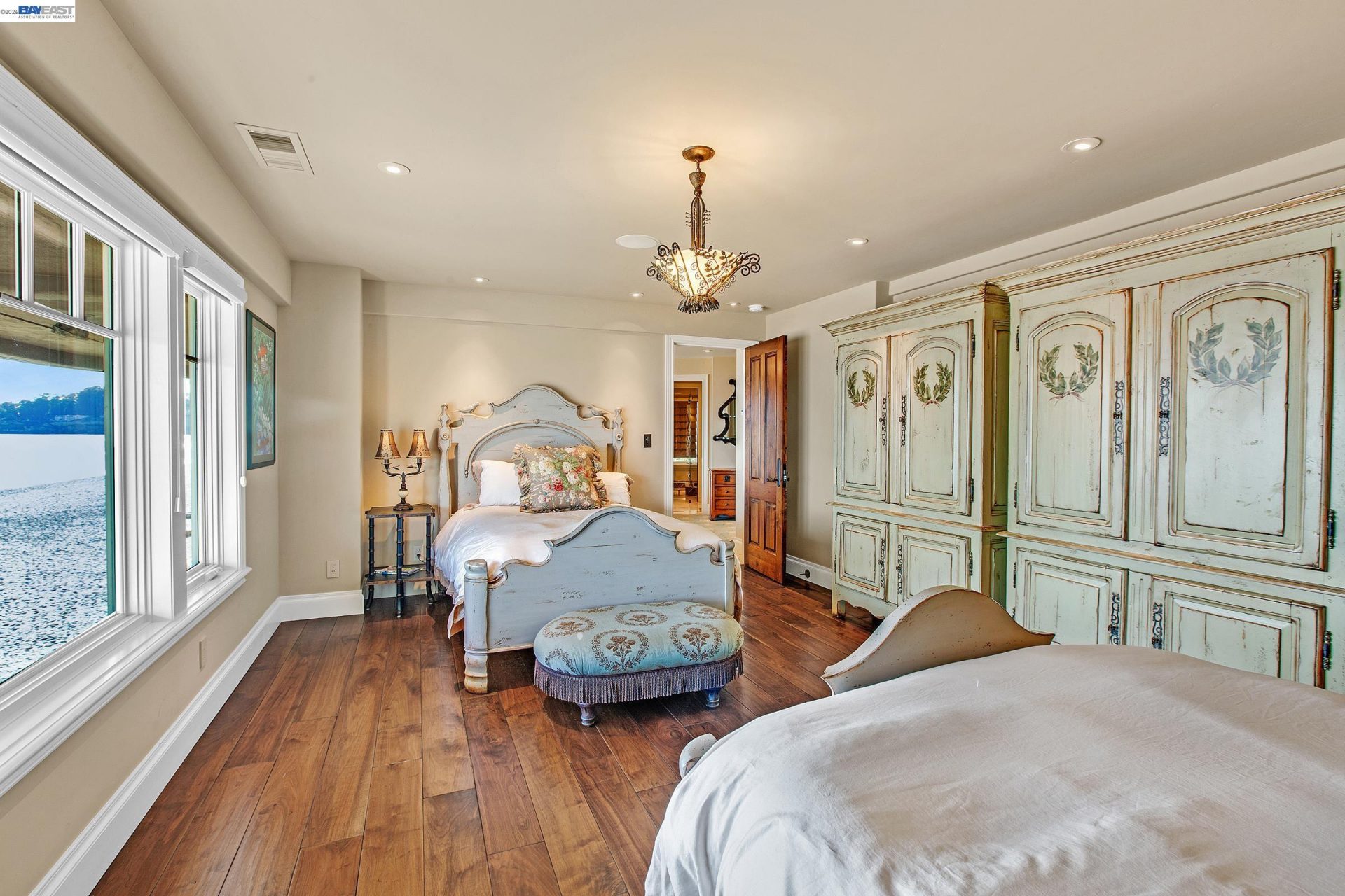 Property photo 50
