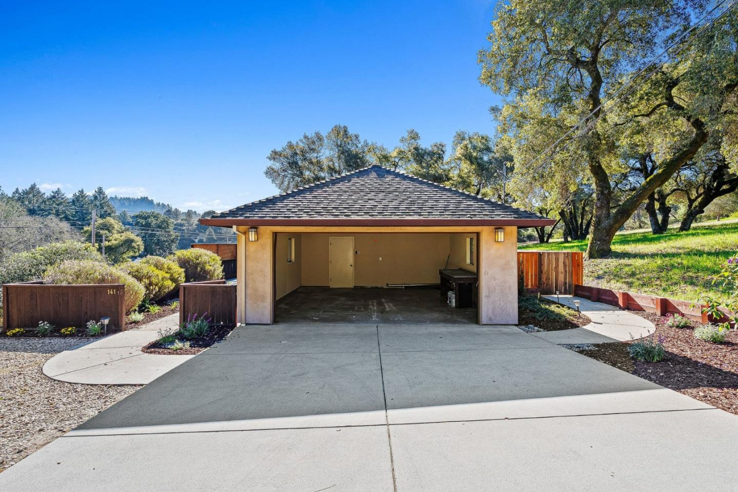 Property photo 34