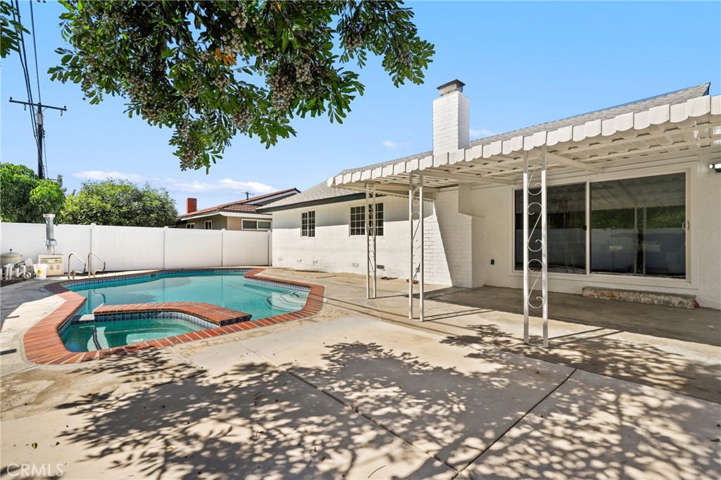 Property photo 35