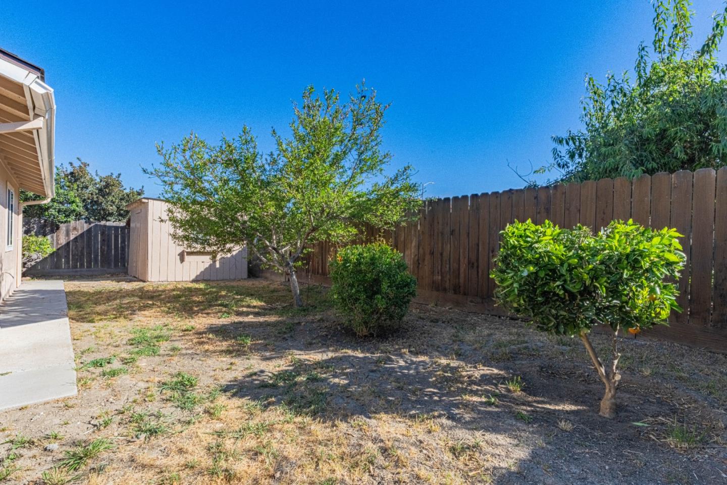 Property photo 38