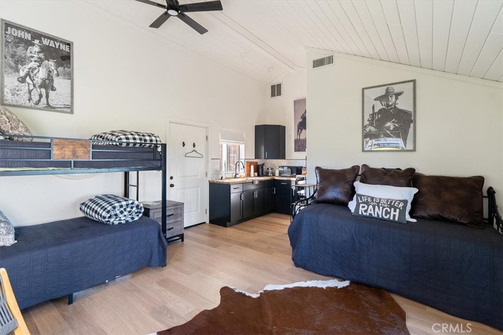 Property photo 44