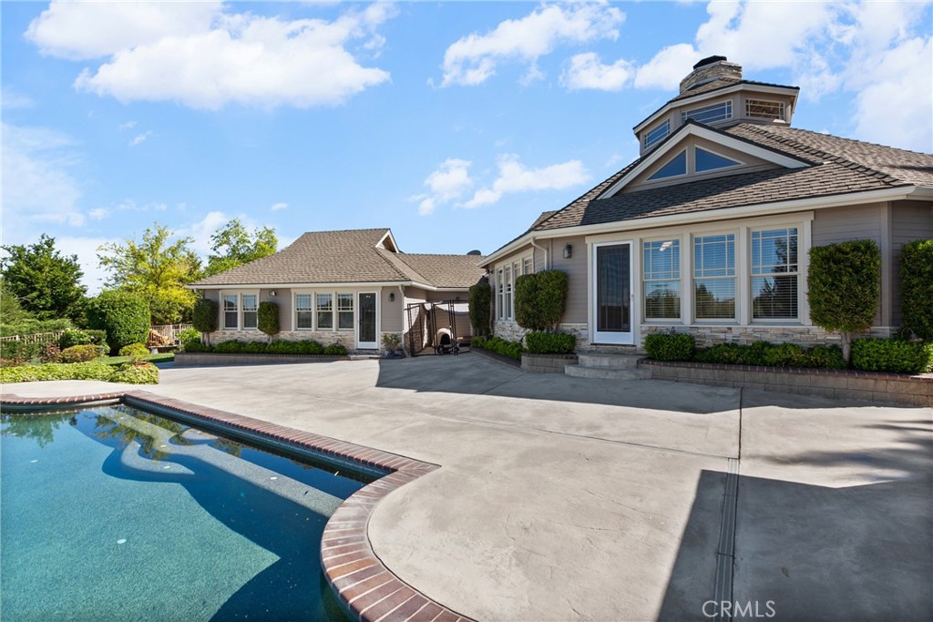 1006 Herdsman Way