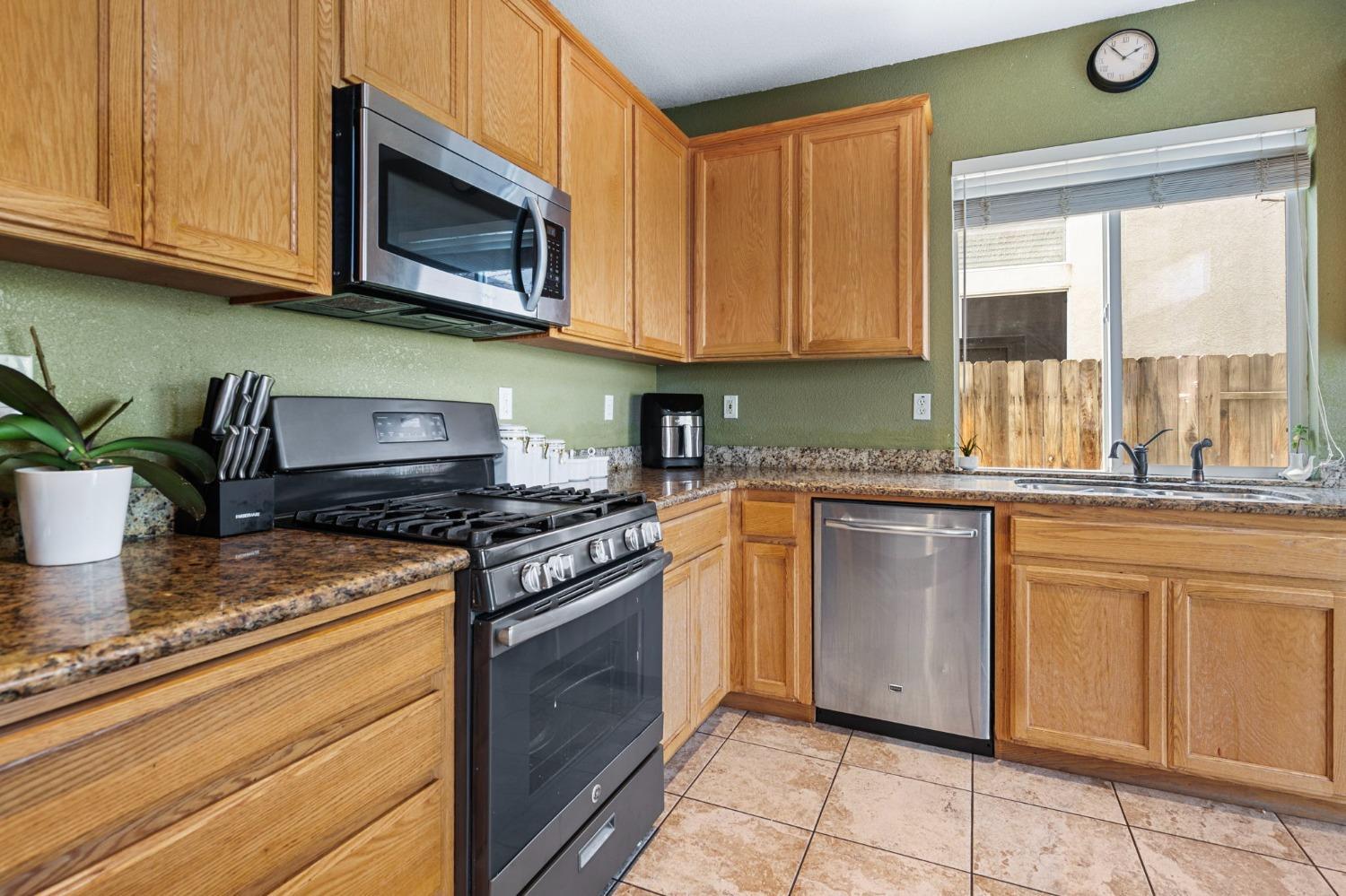 Property photo 25