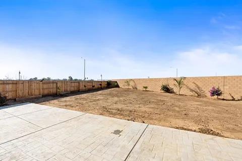 Property photo 35