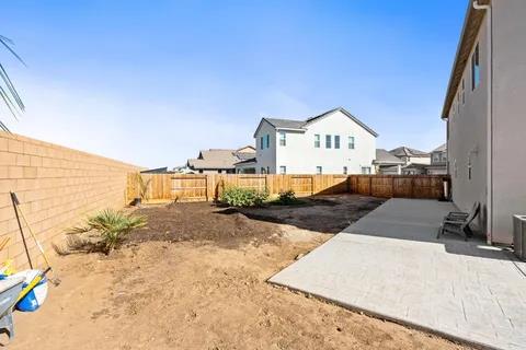 Property photo 37
