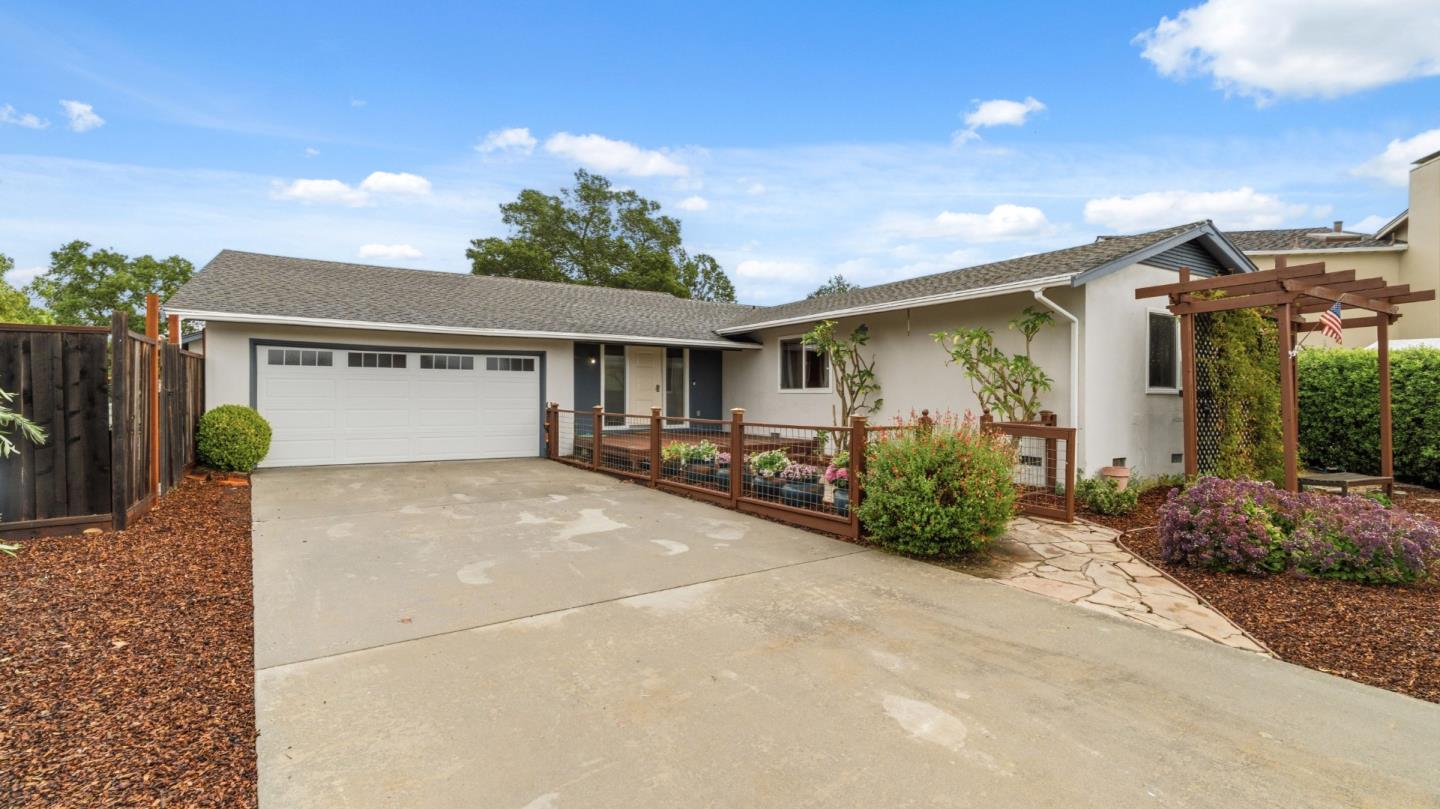 196 Kenny Ct